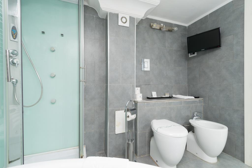 Suite Apartments Angioini Napoli Oda fotoğraf