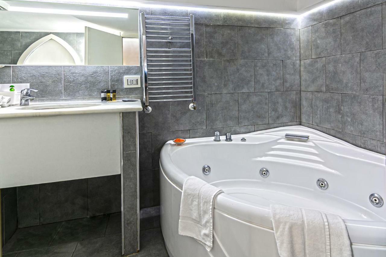 Suite Apartments Angioini Napoli Dış mekan fotoğraf